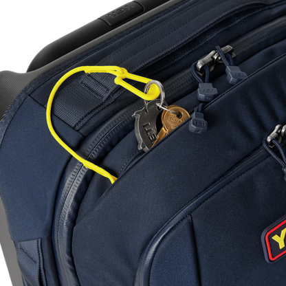 Oracle Red Bull Racing Crossroads 35L / 22" Luggage