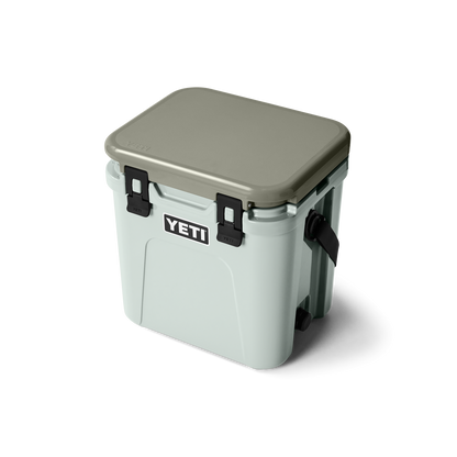 Roadie 24 Cool Box