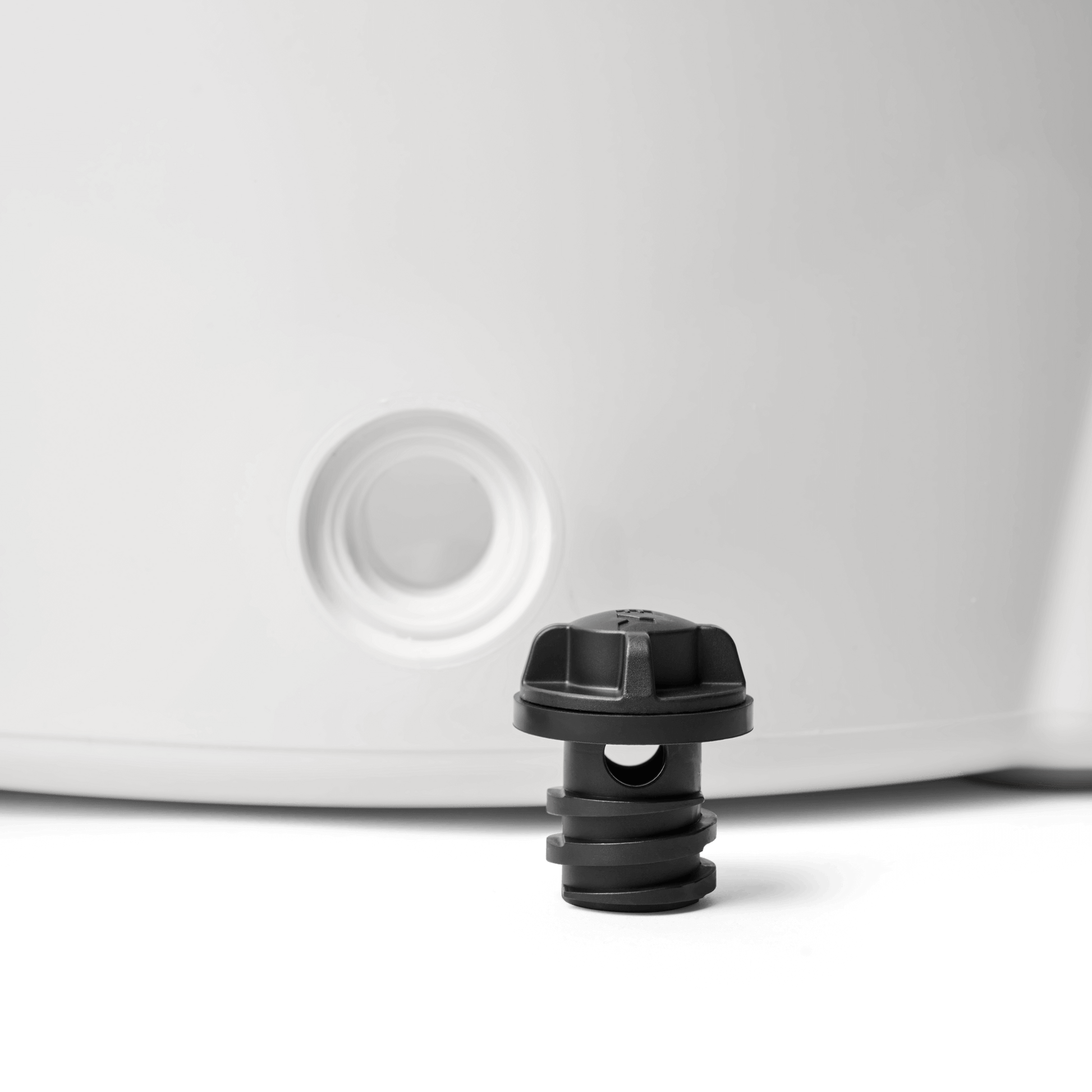 YETI Tank™ 45 Insulated Ice Bucket