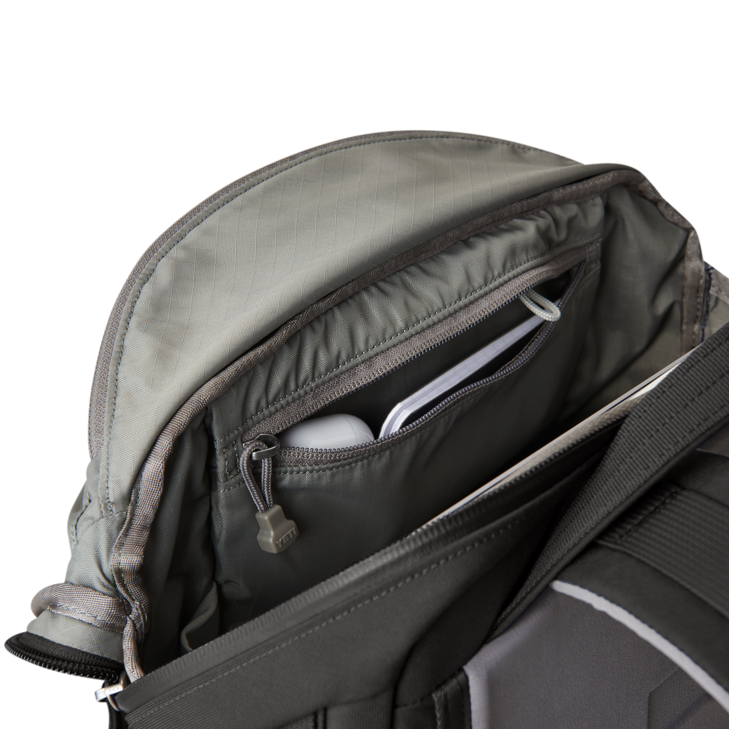 Crossroads 22L Backpack