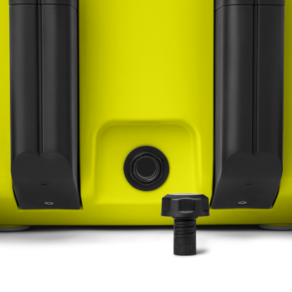 Roadie 32 Wheeled Cool Box